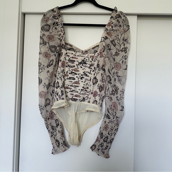 Free People Cream Puff Sleeve Floral Bodysuit - Picture 4 of 12